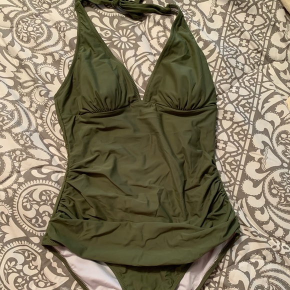 One piece bathing suit - Picture 1 of 2